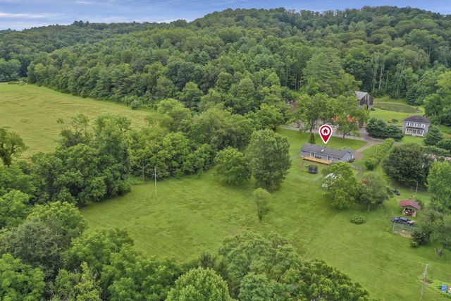 4811 Chicken Coop Hill Road So Road SE, Sugar Grove, OH 43155