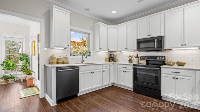 830 Iris Lane, Newton, NC 28658