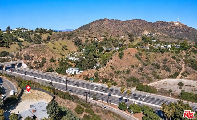 6730 Mulholland, Los Angeles, CA 90068