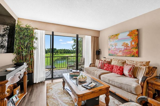 7819 Lakeside Boulevard 836, Boca Raton, FL 33434