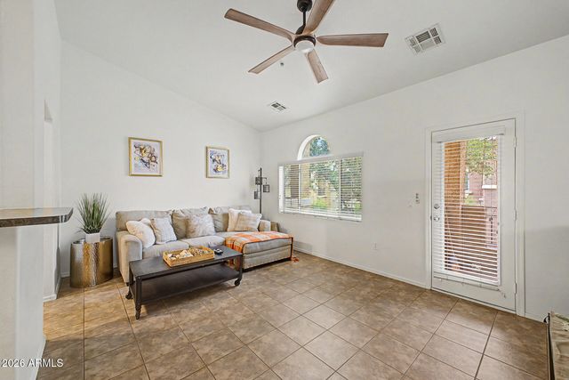 240 W JUNIPER Avenue 1233, Gilbert, AZ 85233