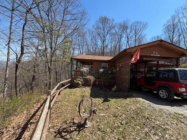 74 Hemlock Lane, Topton, NC 28781