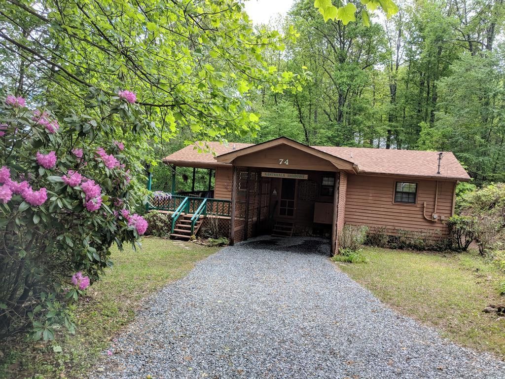 74 Hemlock Lane, Topton, NC 28781