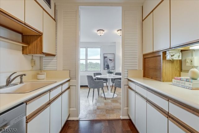 926 Bloomfield Ave 8G, Glen Ridge Boro Twp., NJ 07028