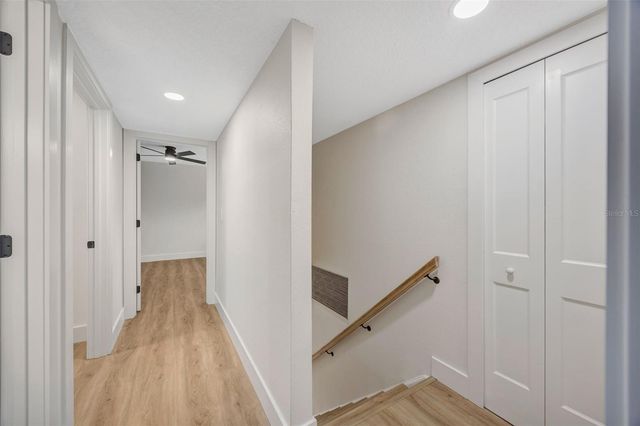 13313 GOLF CREST CIRCLE, Tampa, FL 33618