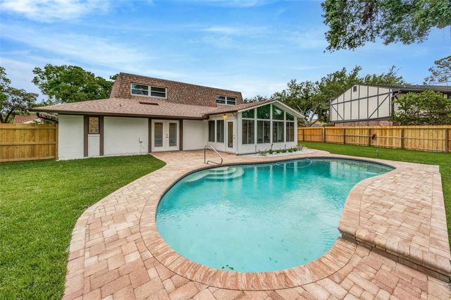 13313 GOLF CREST CIRCLE, Tampa, FL 33618