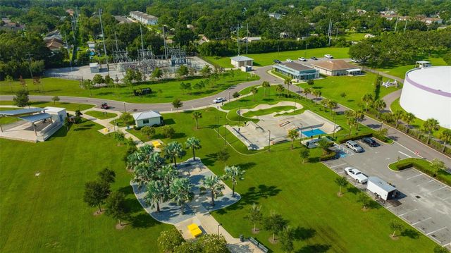 13313 GOLF CREST CIRCLE, Tampa, FL 33618