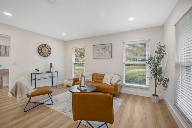 13313 GOLF CREST CIRCLE, Tampa, FL 33618