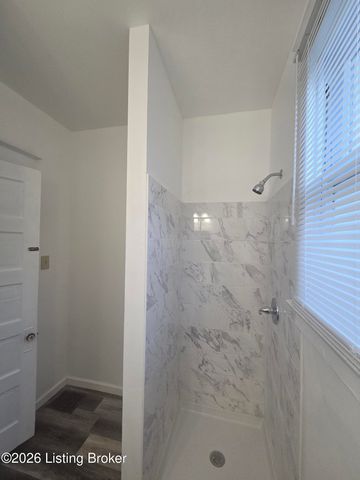 1138 Dixie Hwy, Louisville, KY 40210