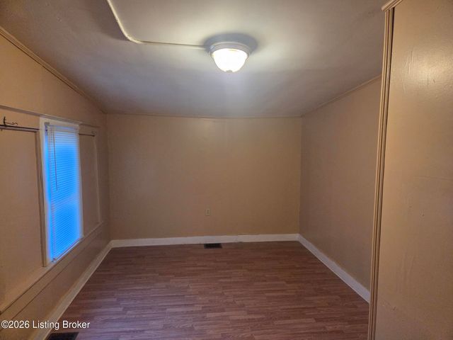 1138 Dixie Hwy, Louisville, KY 40210