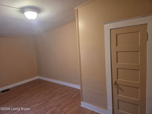1138 Dixie Hwy, Louisville, KY 40210