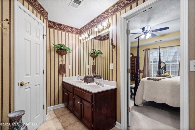 6546 Braybourne Main, Olive Branch, MS 38654