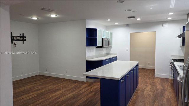 1245 Coral Ln, Hollywood, FL 33019