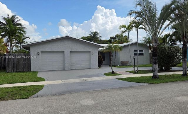 1245 Coral Ln, Hollywood, FL 33019