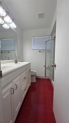 1245 Coral Ln, Hollywood, FL 33019