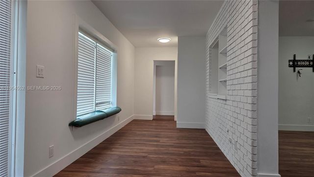 1245 Coral Ln, Hollywood, FL 33019