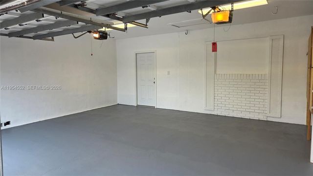 1245 Coral Ln, Hollywood, FL 33019