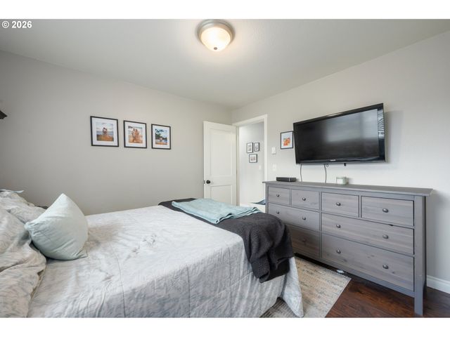 2463 MOORE St, Eugene, OR 97404