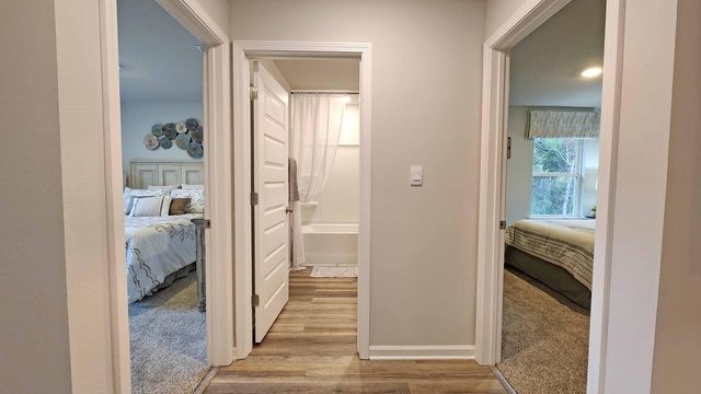 215 Lakeland Dr., Hattiesburg, MS 39402