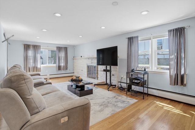 102 Westminster St, Boston, MA 02136