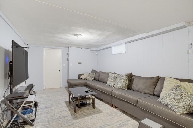 102 Westminster St, Boston, MA 02136