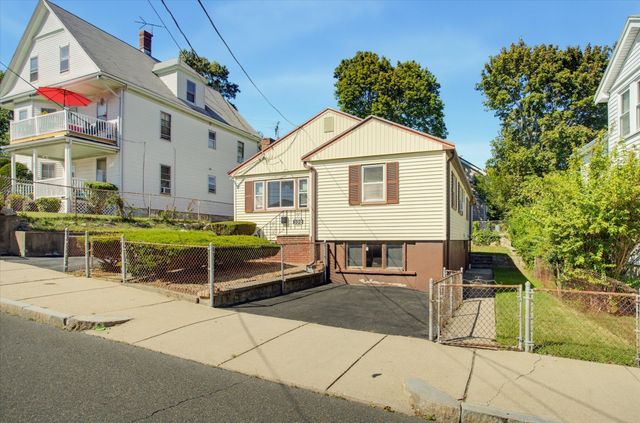 102 Westminster St, Boston, MA 02136