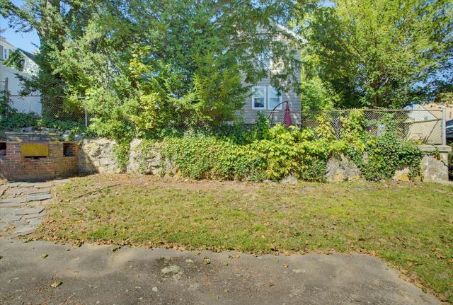 102 Westminster St, Boston, MA 02136