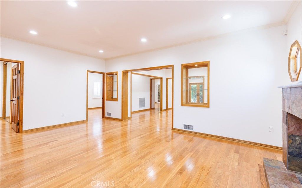 property-img