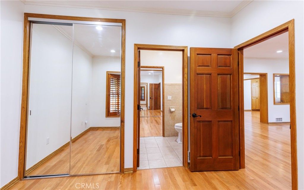 property-img