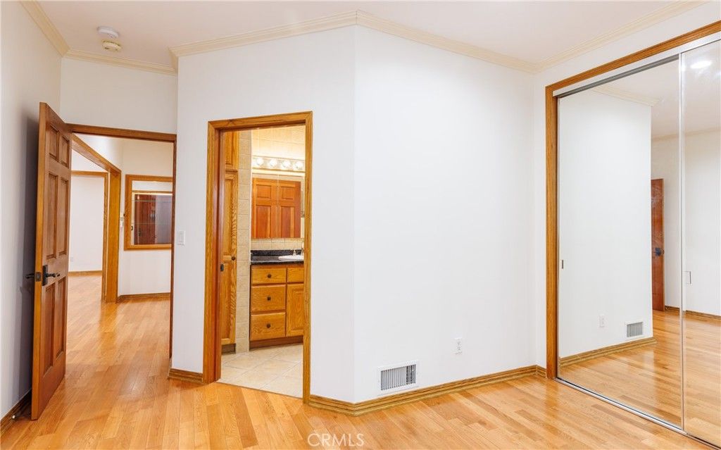 property-img