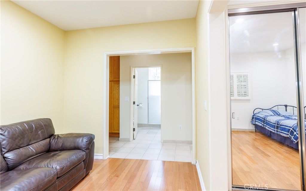property-img