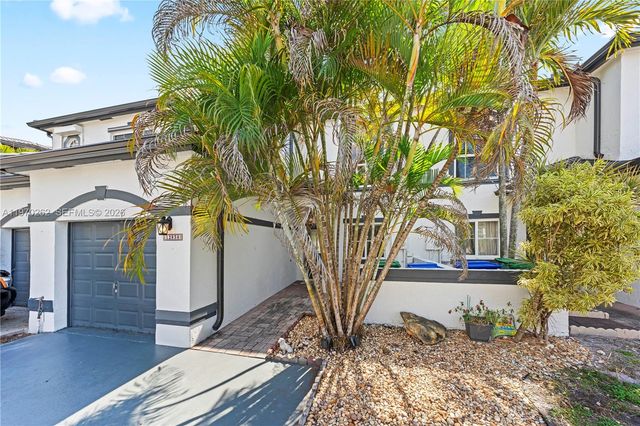 12858 SW 50th St, Miramar, FL 33027