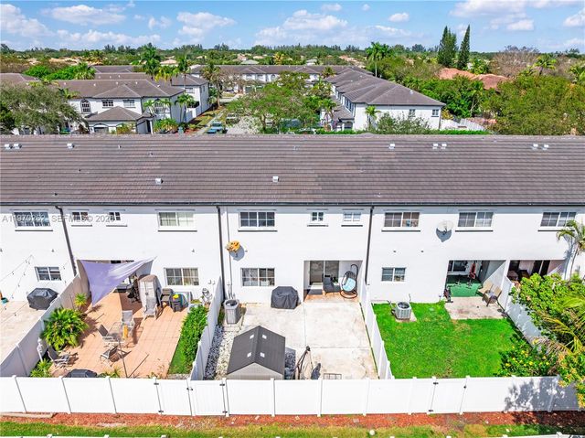 12858 SW 50th St, Miramar, FL 33027