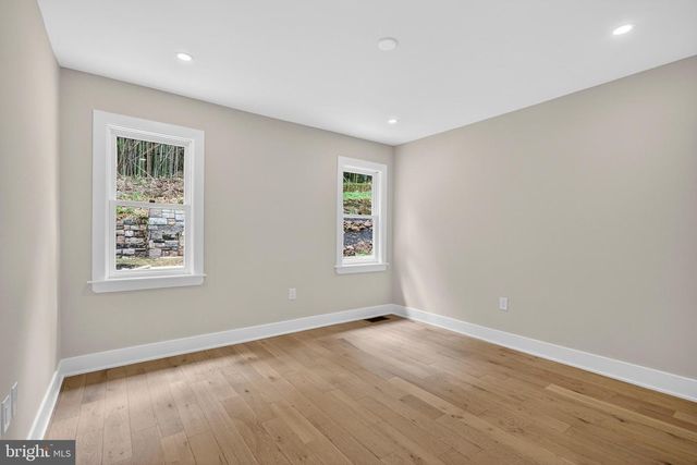135 BRYN MAWR AVE, Newtown Square, PA 19073