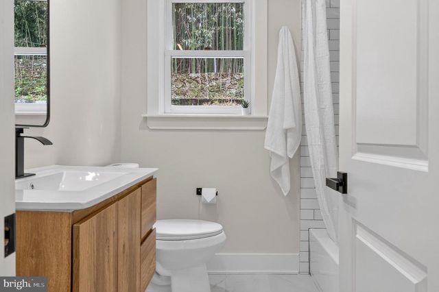 135 BRYN MAWR AVE, Newtown Square, PA 19073