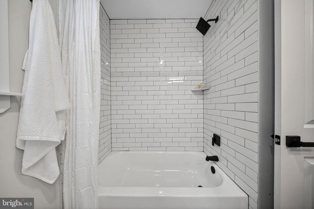 135 BRYN MAWR AVE, Newtown Square, PA 19073