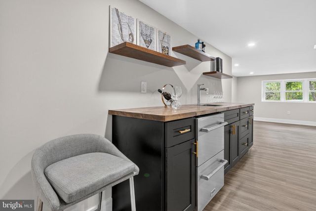 135 BRYN MAWR AVE, Newtown Square, PA 19073