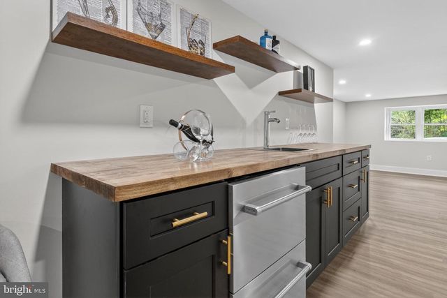 135 BRYN MAWR AVE, Newtown Square, PA 19073