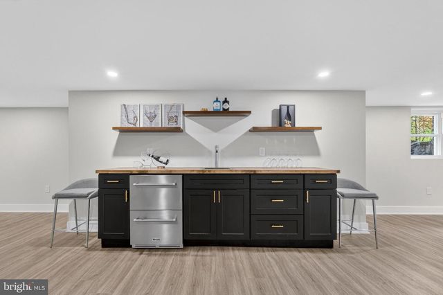 135 BRYN MAWR AVE, Newtown Square, PA 19073