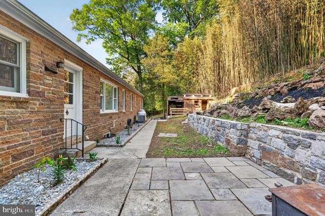 135 BRYN MAWR AVE, Newtown Square, PA 19073