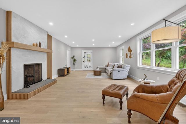 135 BRYN MAWR AVE, Newtown Square, PA 19073