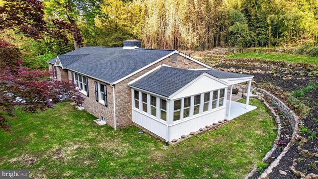 135 BRYN MAWR AVE, Newtown Square, PA 19073