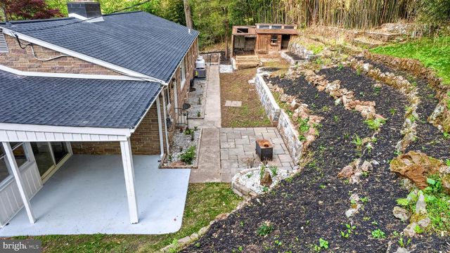 135 BRYN MAWR AVE, Newtown Square, PA 19073