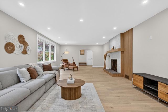 135 BRYN MAWR AVE, Newtown Square, PA 19073