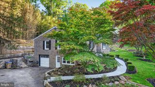 135 BRYN MAWR AVE, Newtown Square, PA 19073
