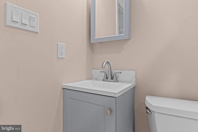 2175 JEFFERSON LN, Huntingdon Valley, PA 19006