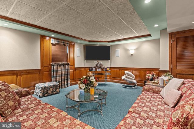 2175 JEFFERSON LN, Huntingdon Valley, PA 19006