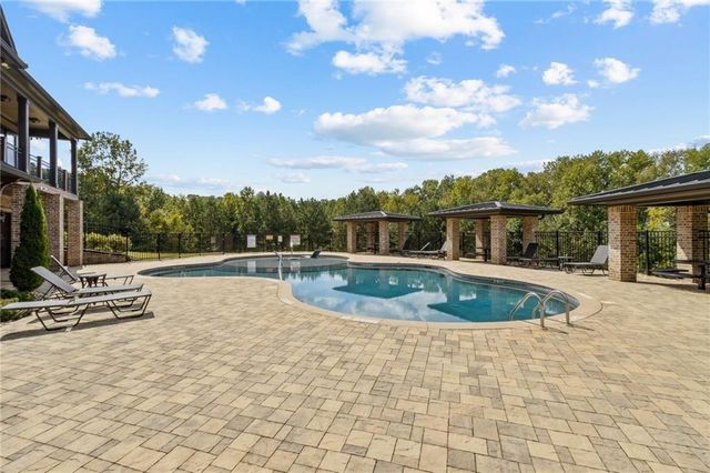 745 Walnut River Trail, Hoschton, GA 30548