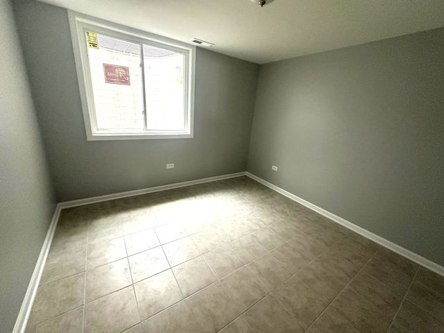 423 Westmore Meyers Road A, Lombard, IL 60148