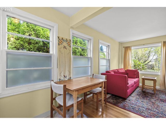 305 Se 75TH Ave, Portland, OR 97215